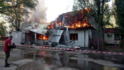 Пожар на Калиновой: горит спортзал с сауной - рис. 20