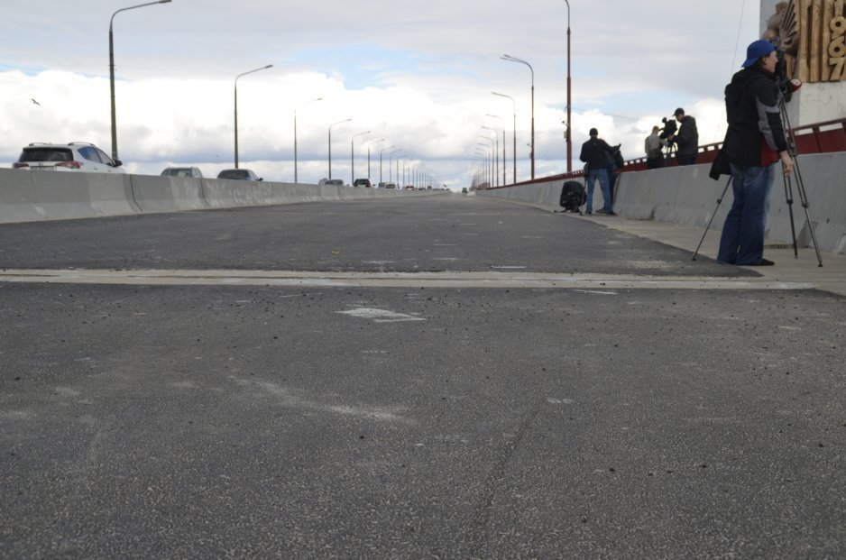 В Днепре закончили ремонт правой части Центрального моста - рис. 3