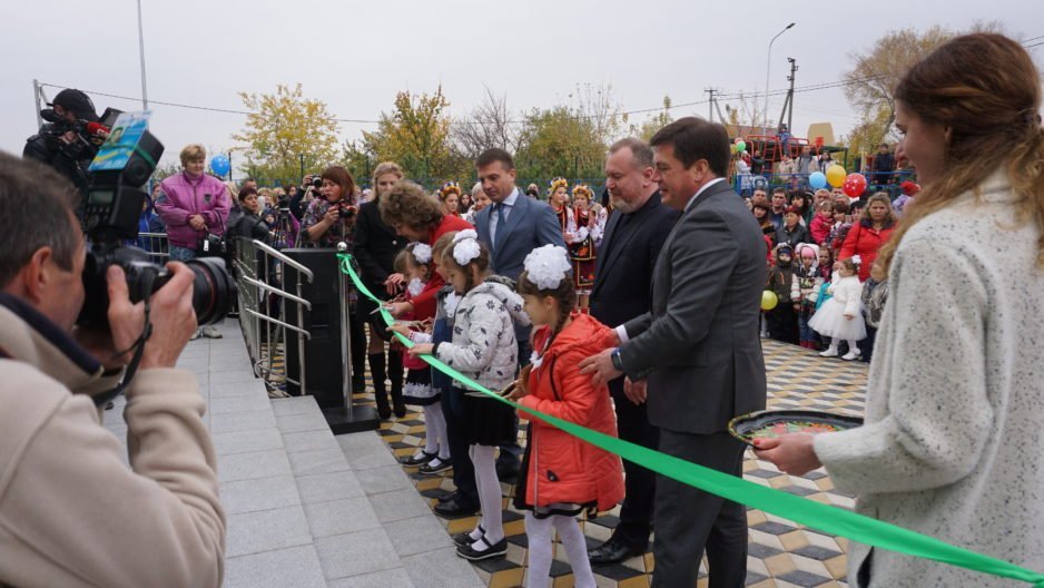Новаторский детский сад и стройка сельской амбулатории: что показали вице-премьер-министру на Днепропетровщине - рис. 7