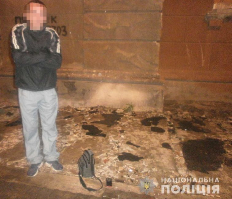 Полиция Днепра задержала преступника, орудовавшего возле вокзала - рис. 3