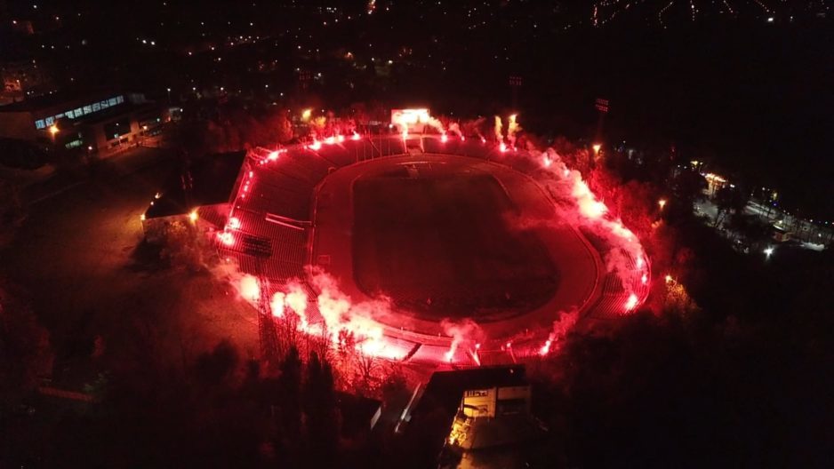 На стадионе Метеор зажгли фаера в честь столетия ФК «Днепр» - рис. 13