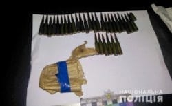 В Днепре мужчина гулял со взрывчаткой и боеприпасами - рис. 19