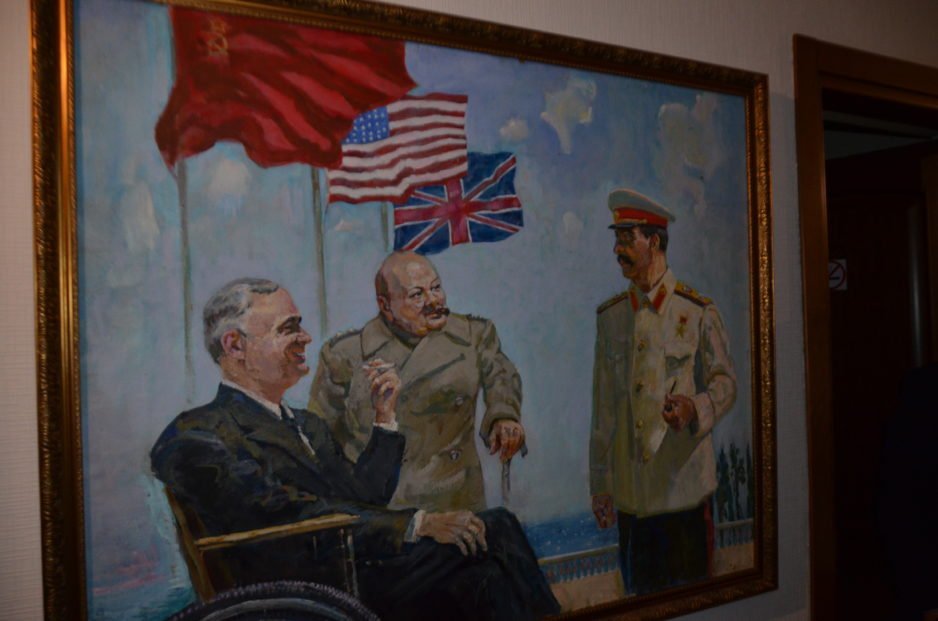 В одном из отелей Днепра возник конфликт из-за портретов Сталина и Ленина - рис. 6