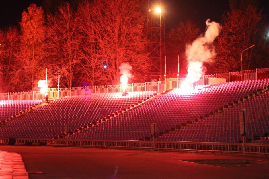 На стадионе Метеор зажгли фаера в честь столетия ФК «Днепр» - рис. 8