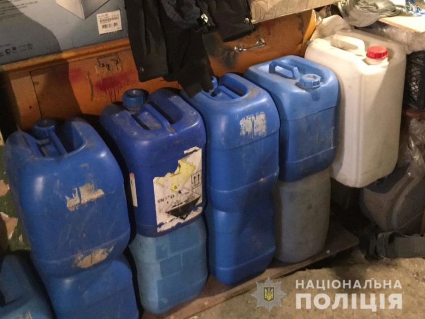 Полицейские изъяли поддельный алкоголь на сумму более полумиллиона гривен - рис. 3