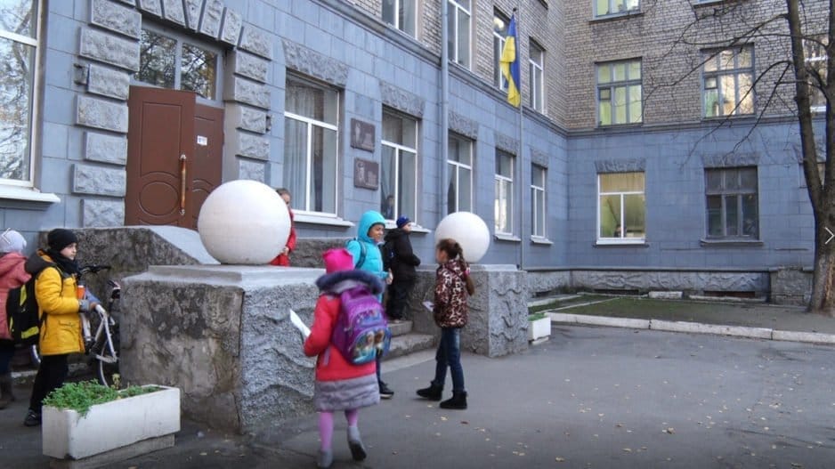 В Днепре мать сняла с петли 11-летнего сына - рис. 1