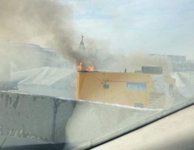 На Новом мосту в Днепре у строителей загорелась техника - рис. 2