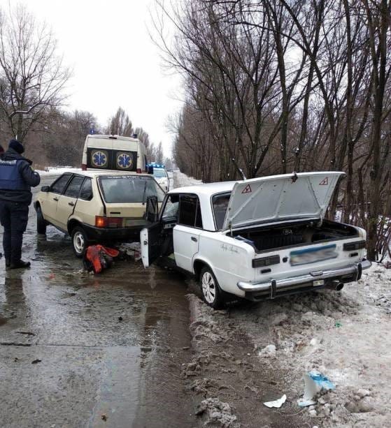 В Кривом Роге произошло ДТП с участием двух «ВАЗов» - рис. 2