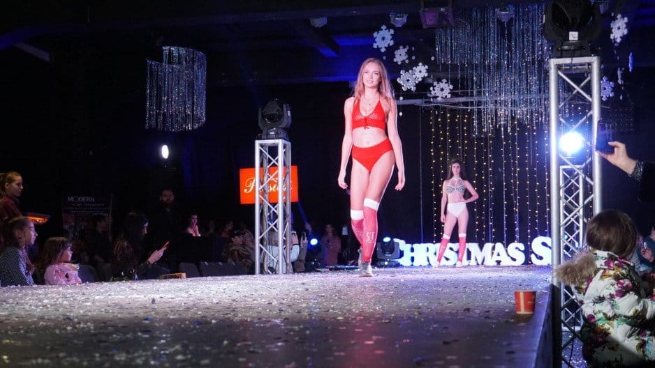 Яркие наряды и необычные сочетания: второй день Dnipro Fashion Days Christmas Show - рис. 9