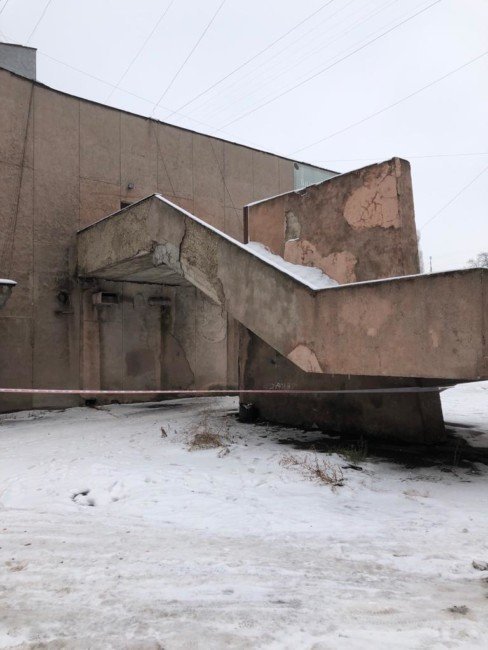 В Кривом Роге обрушилось здание кинотеатра - рис. 4
