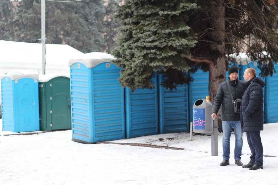 Где найти туалет в Новый Год в центре Днепра - рис. 1