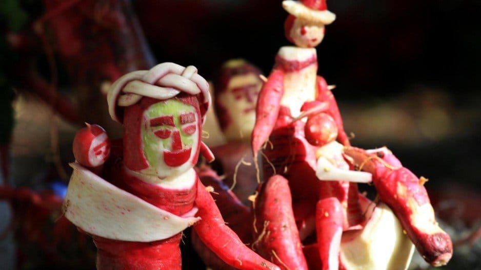 В Мексике провели ежегодный фестиваль редисок - рис. 1