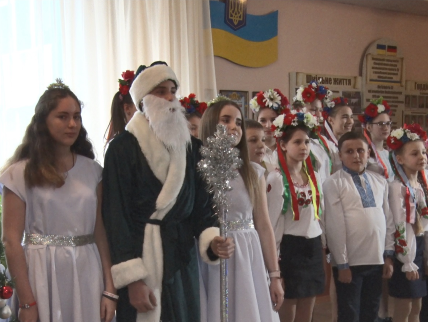 Школьники Днепра поздравляют военных с Днем Святого Николая - рис. 2