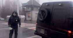 В Солонянском районе на посту задержали мужчину с гранатой - рис. 1
