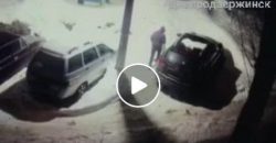 В Каменском неизвестный поджёг автомобиль: опубликована видеозапись поджога - рис. 12