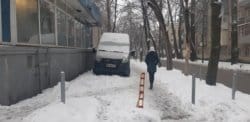 Ушлый предприниматель Днепра уничтожает городское имущество - рис. 7
