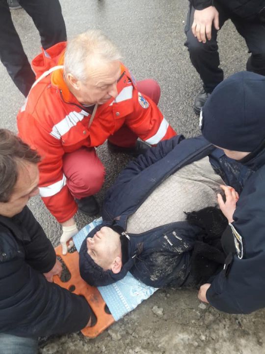 В Приднепровске мужчина выпал из маршрутки - рис. 2