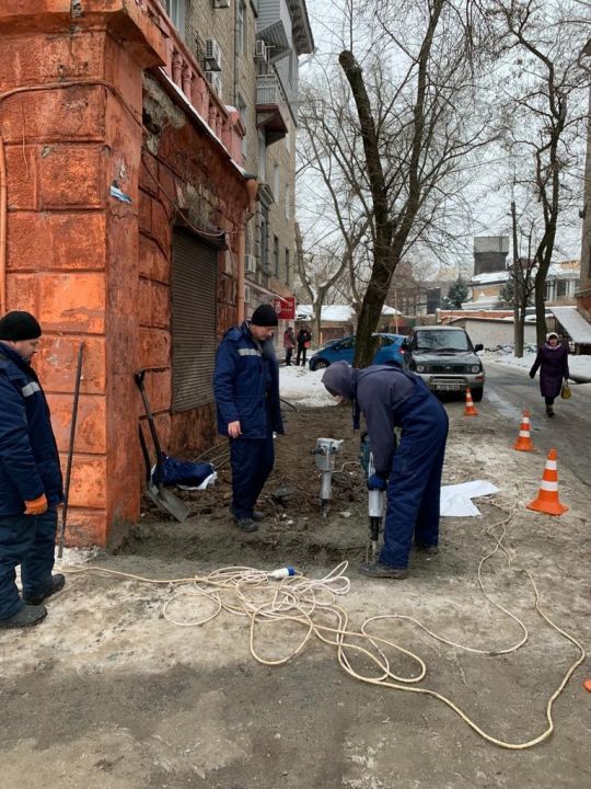 В центре Днепра остановили возведение незаконной пристройки - рис. 3