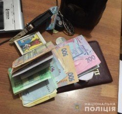 На Днепропетровщине мужчину задержали при попытке дать взятку следователю - рис. 3