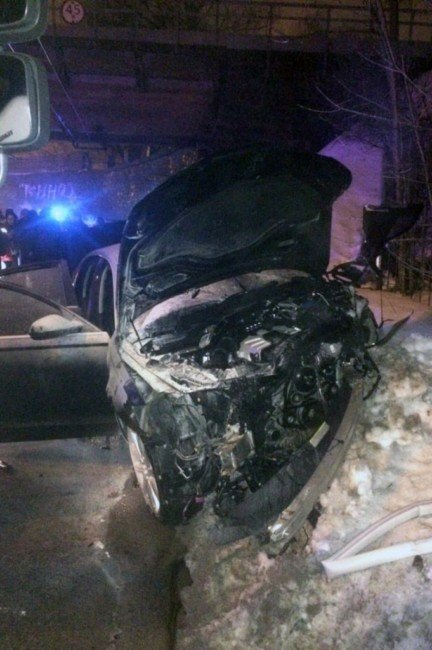 В Днепре авто попало в ДТП и загорелось: пострадала несовершеннолетняя девушка - рис. 3