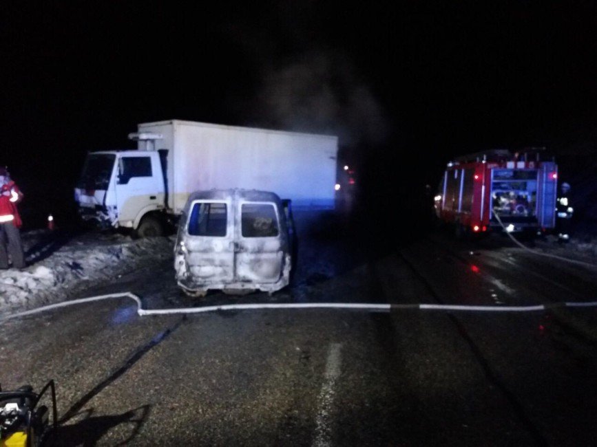 В Днепропетровской области человек заживо сгорел в автомобиле - рис. 2