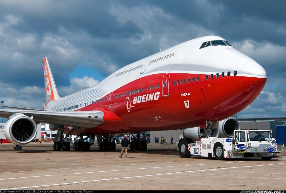 12 января — состоялся первый полёт сверхвместительного самолёта Boeing 747 - рис. 2