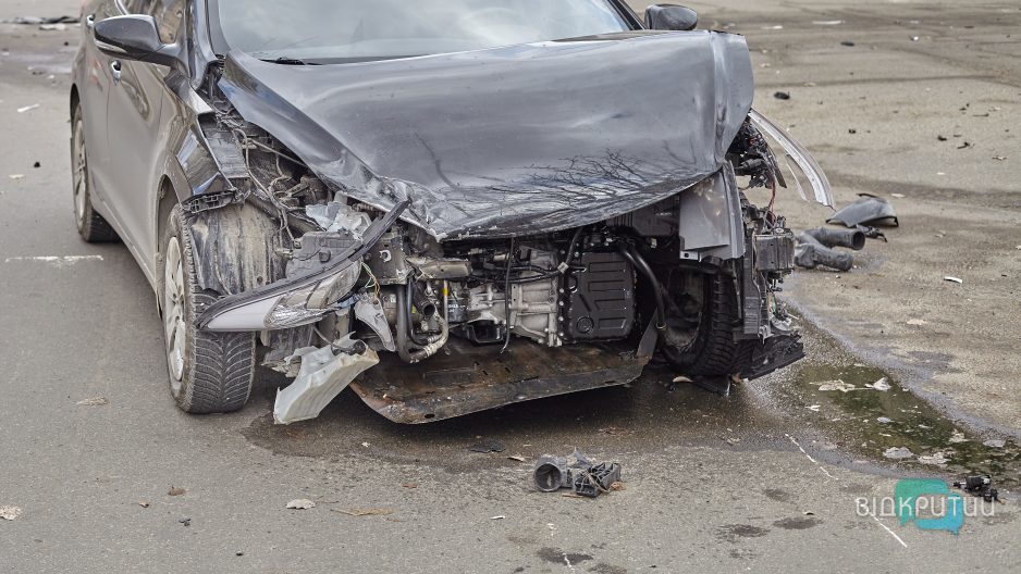 ДТП в центре Днепра: водитель Hyundai протаранила Chevrolet - рис. 3