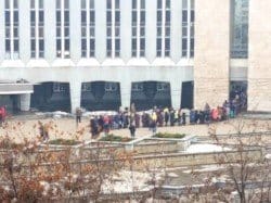 В Днепре материальную помощь из выделенных 140 000 000 гривен получат все, кто обратится за ней - рис. 15