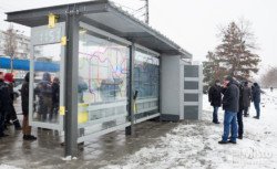 Жители Приднепровска требуют обустроить остановки общественного транспорта - рис. 5