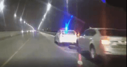 В Днепре на Новом мосту автомобили режут колеса об ямы - рис. 8