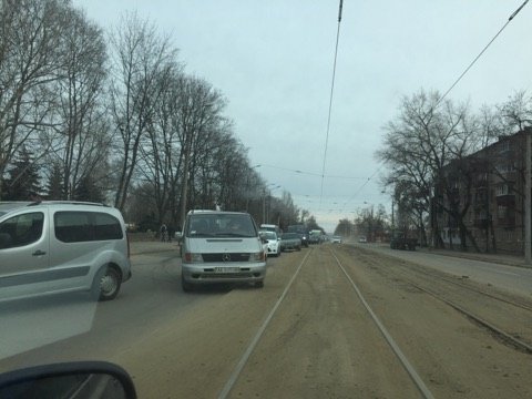 ДТП возле Шевченковского райсовета в Днепре: образовалась огромная пробка - рис. 2