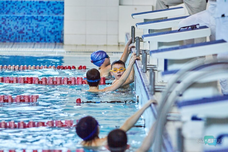 В Днепре стартовал открытый юношеский чемпионат города по плаванию - рис. 12