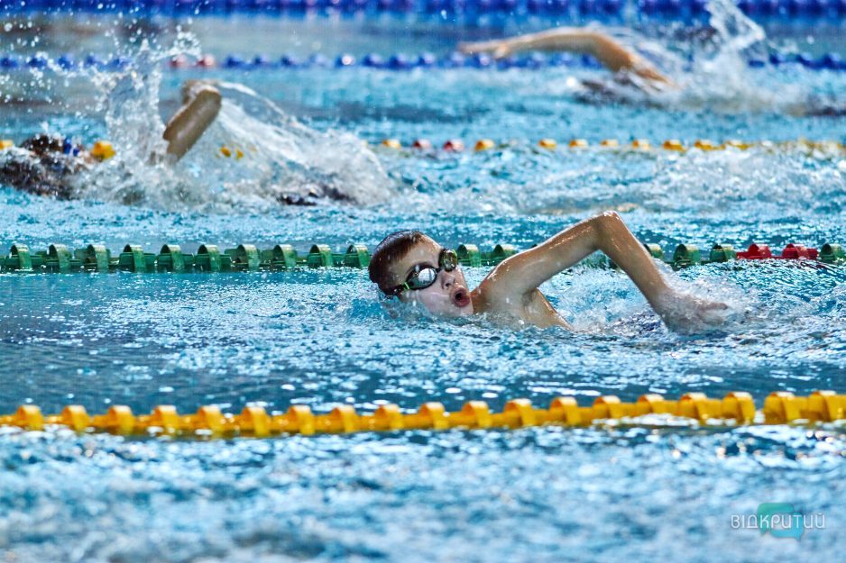 В Днепре стартовал открытый юношеский чемпионат города по плаванию - рис. 13