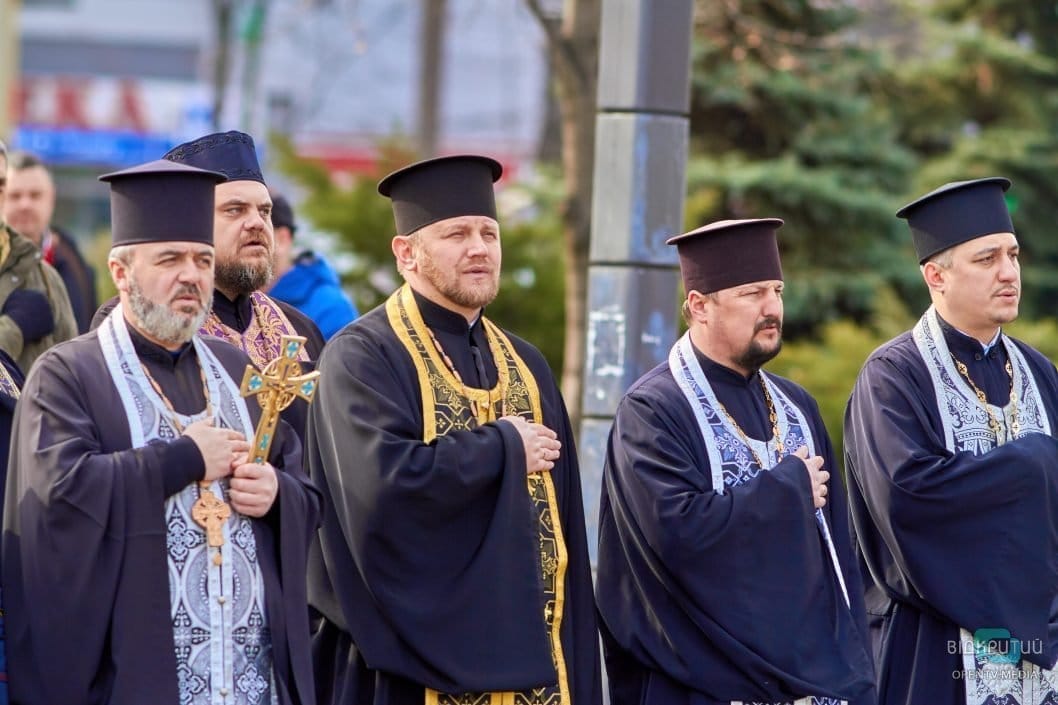 Как в Днепре отмечают День добровольца - рис. 8