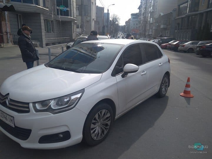 ДТП на Староказацкой в Днепре: столкнулись Mitsubishi и Citroen - рис. 15