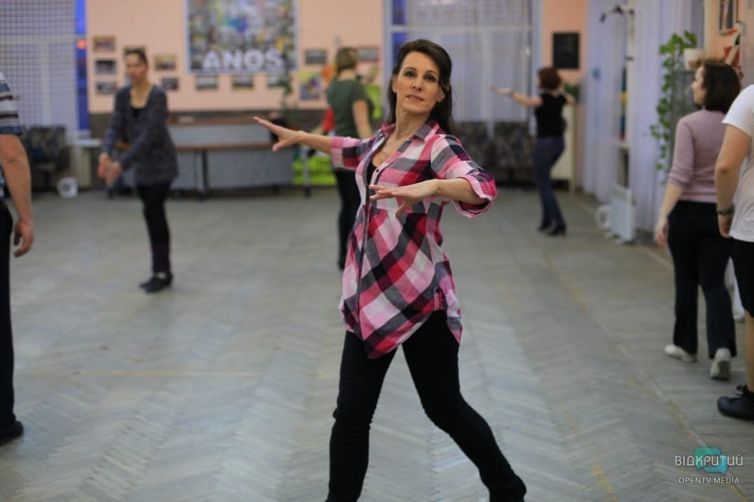 В Днепре стартовала подготовка к сиреневому балу-2019 - рис. 13