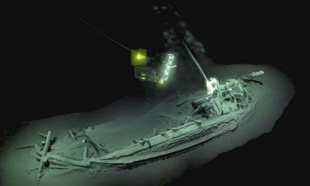 На дне Черного моря нашли старейший в мире корабль - рис. 1