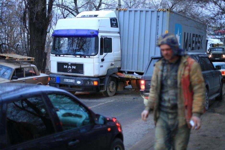 В Днепре на ходу «развалилась» фура - рис. 2