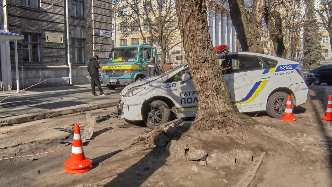 Ночная стрельба и погоня на Гагарина в Днепре: пострадало полицейское авто - рис. 6