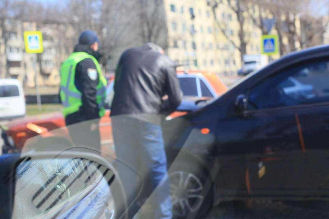 В Днепре возле «Даффи» столкнулись ВАЗ и Chevrolet - рис. 5