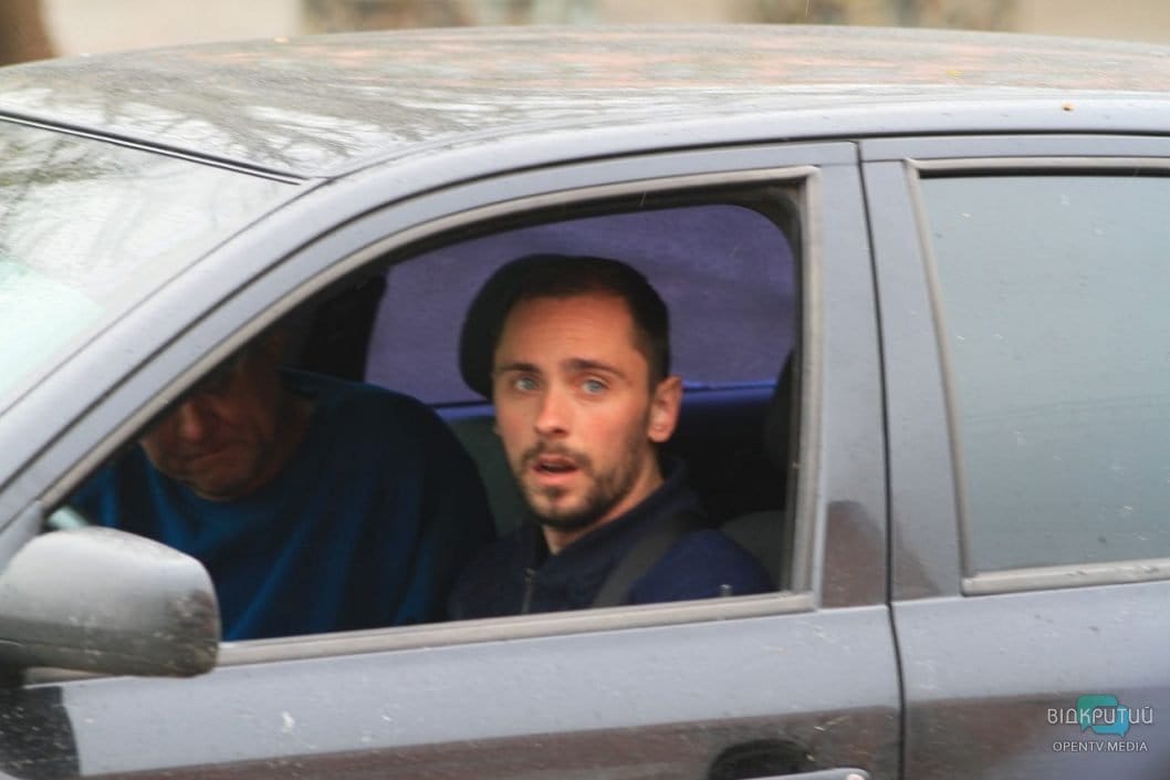 В Приднепровске ребенок попал под колеса автомобиля - рис. 4