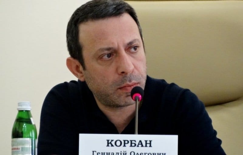 Бывший замгубернатора Днепропетровской области Геннадий Корбан рассказал о президентских дебатах на стадионе - рис. 10