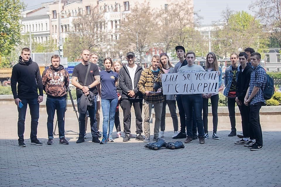В Днепре скейтбордисты пикетировали горсовет - рис. 3