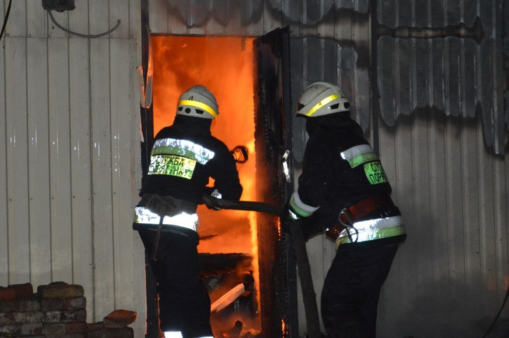 В Днепре на лодочной станции произошел пожар: погиб мужчина - рис. 2
