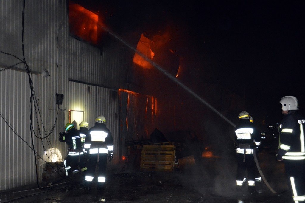 В Днепре на лодочной станции произошел пожар: погиб мужчина - рис. 1