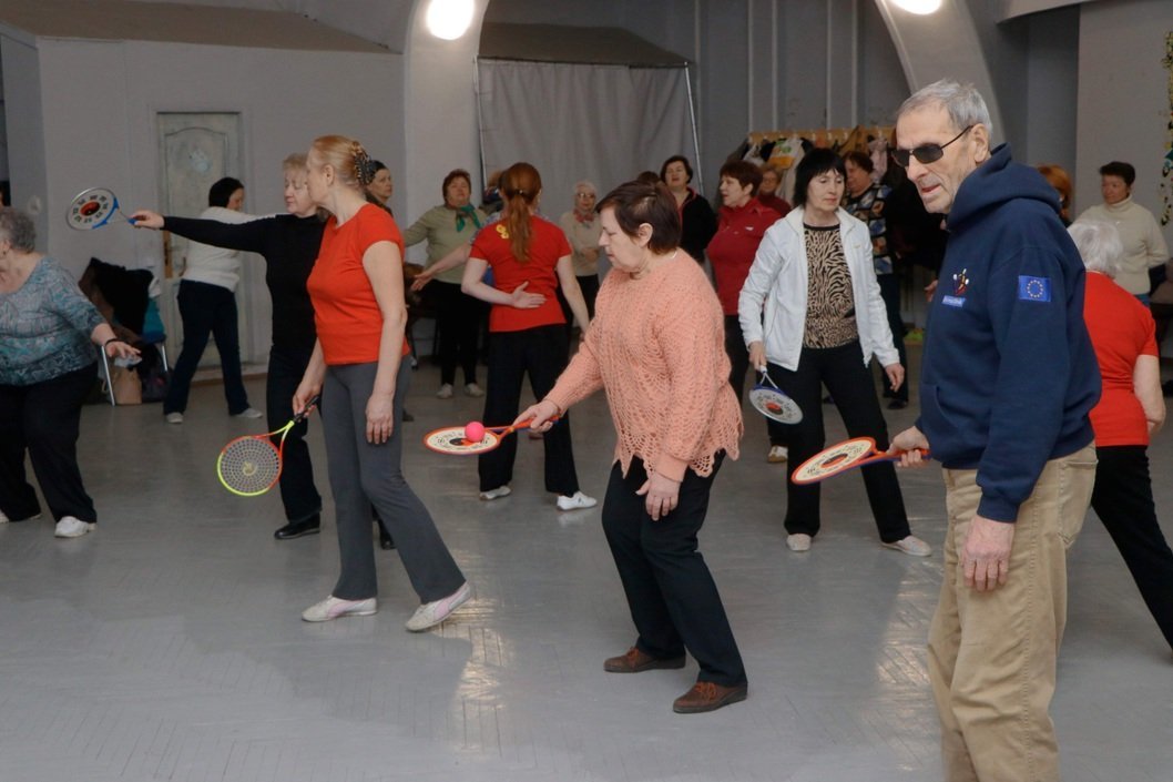 В университете Днепра пенсионерам преподают гимнастику - рис. 1