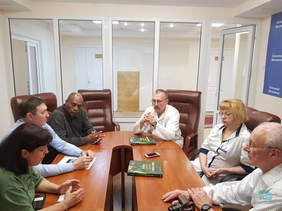 В Днепр прибыли военные-священнослужители армии и полиции США - рис. 11