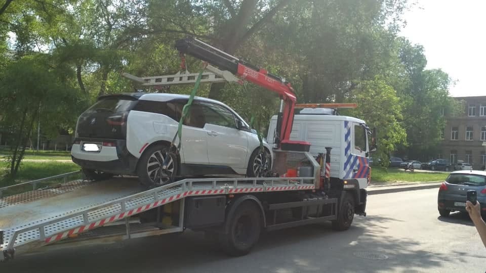 В Днепре эвакуировали очередных автохамов - рис. 4