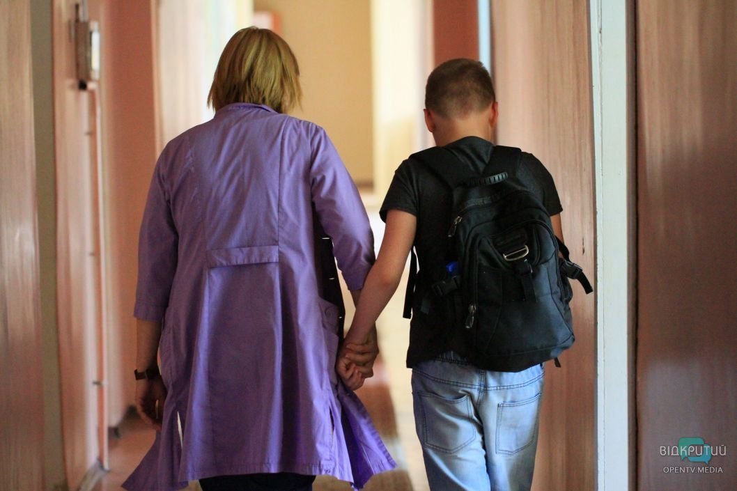 Детей из Днепровского реабилитационного центра могут выгнать на улицу - рис. 18