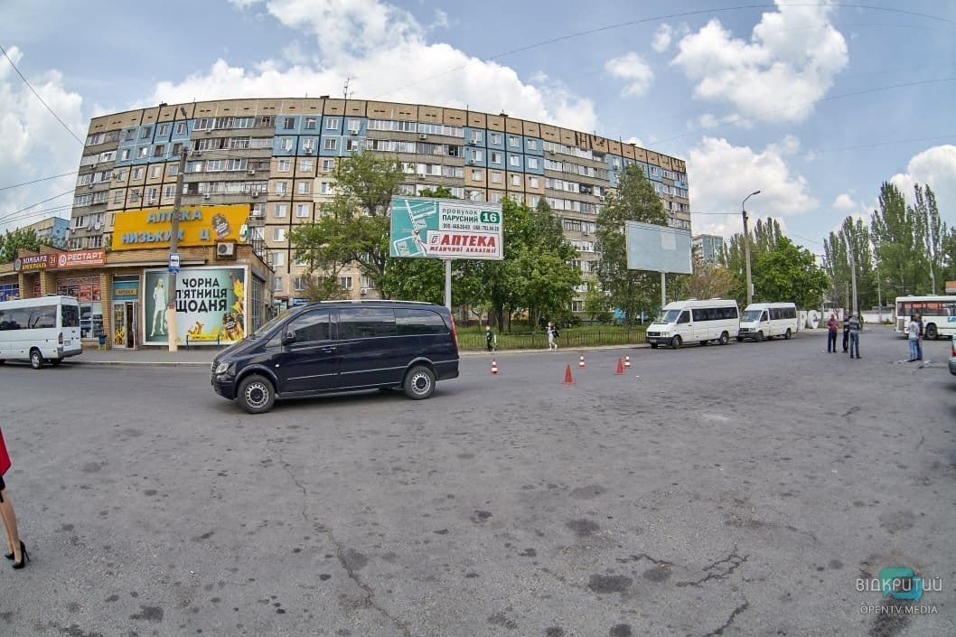 В Днепре на Парусе машина сбила пенсионерку на ходунках - рис. 6